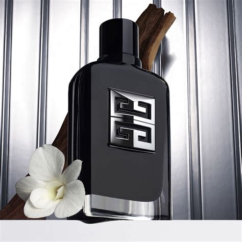 Givenchy Gentleman Society Eau de Parfum .